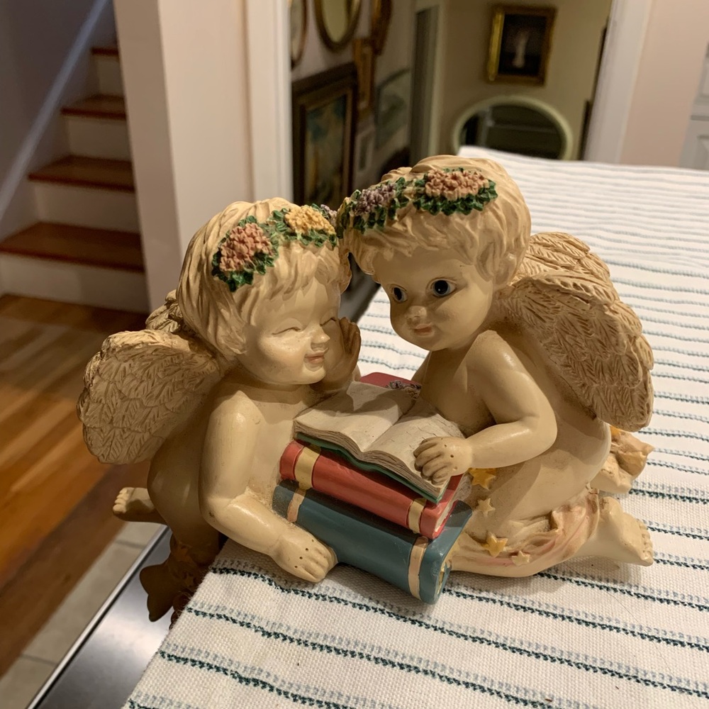 Cherub Music Box Shelf Sitting Angels